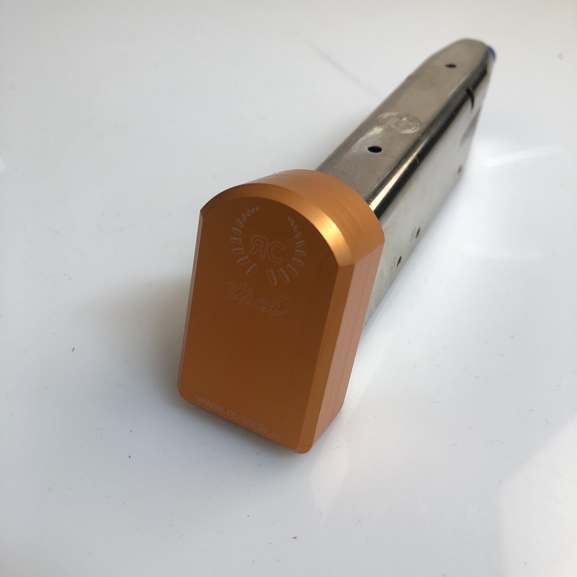 CZ SP-01 Shadow & Shadow 2 magazine 19 rd Orange Pad