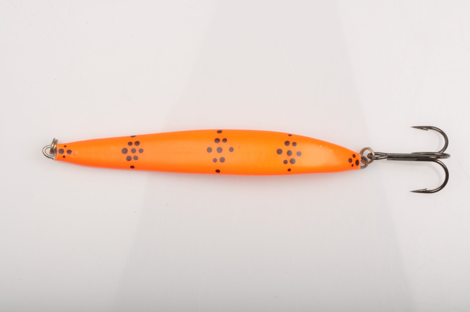 E. V. Trutta Tuulenkala Noutaja Oranssi / Musta