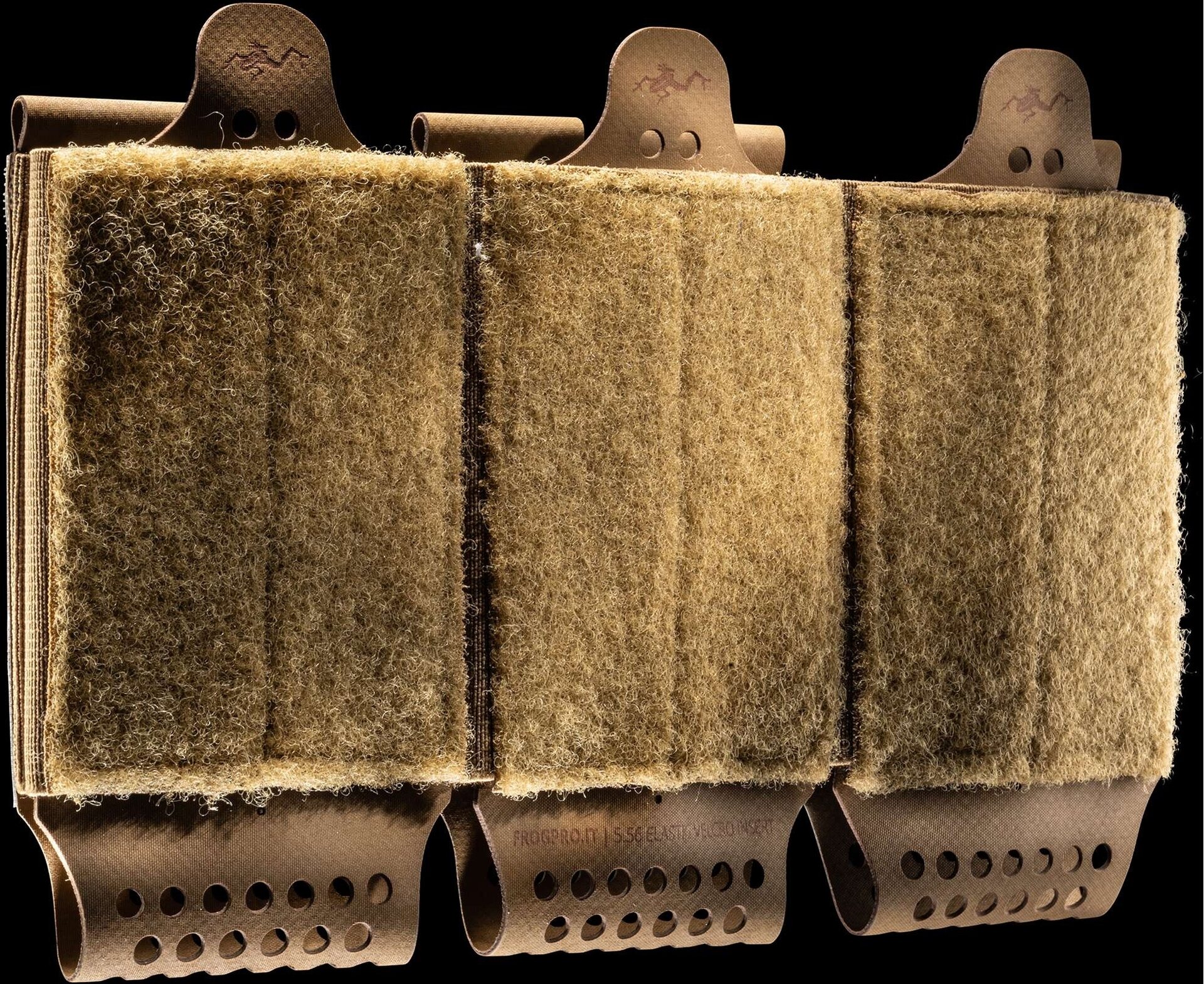 FROG.PRO 5.56 Mag Velcro Insert triple Coyote