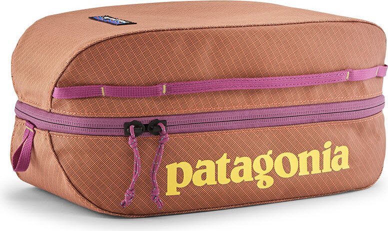 Patagonia Black Hole Cube 6L Peach Sherbet