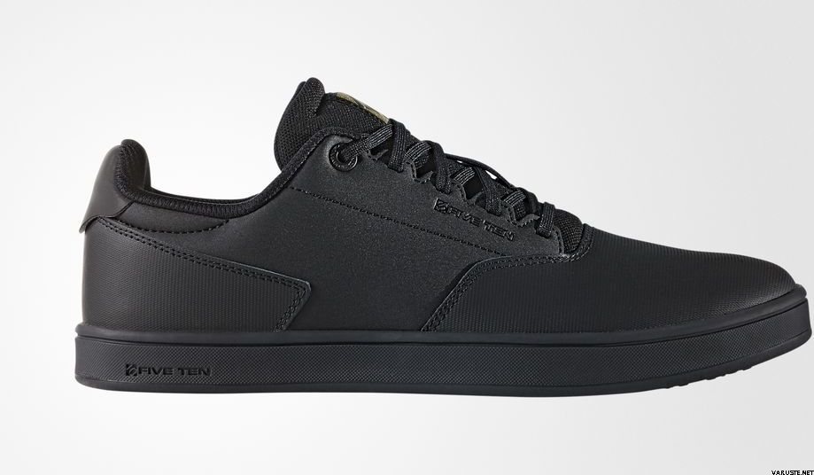 Five Ten District Flats Core Black