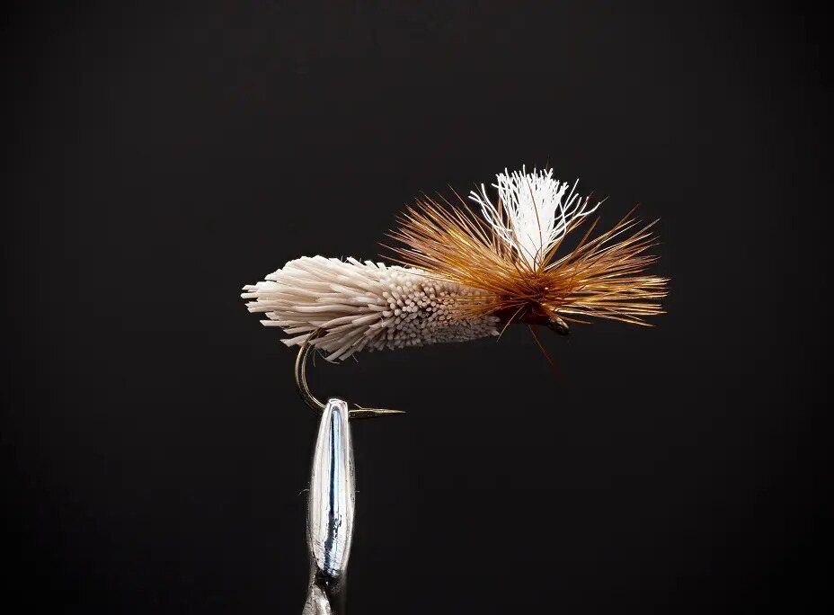Superflies Parachute Caddis Natural