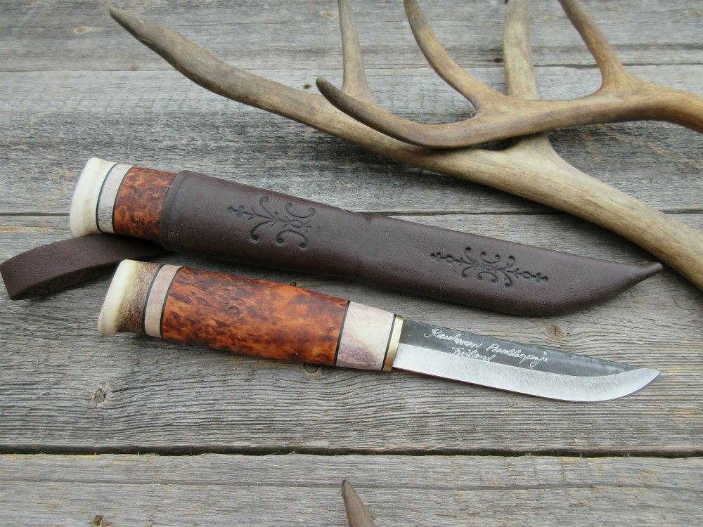 Kauhavan Puukkopaja Reindeer Antler-Curly Birch Knife 607 Brown
