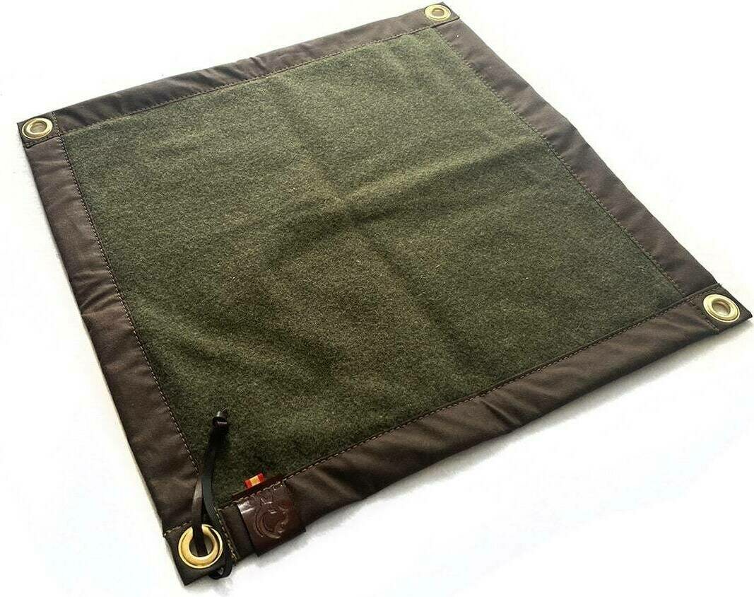 Bushcraft Spain Oilskin Mat Brown Oilskin / Green Wool
