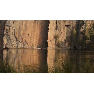 Kylmää kiveä -Suomikiipeilyn tarina