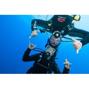 PADI Open Water Diver - laitesukelluksen peruskurssi kuivapukuluokituksella (OWD+Dry Suit Specialty)