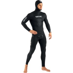 Freediving wetsuits