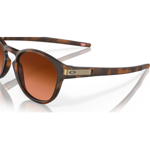 Oakley Latch, Matte Brown Tortoise w/ Prizm Brown Gradient