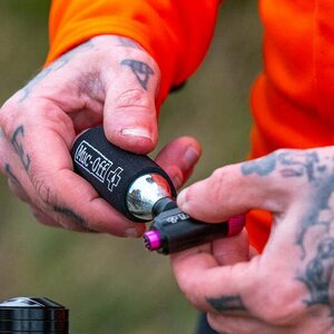 Muc-Off CO2 Pump Road Inflator Kit