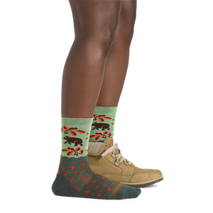 Darn Tough Wild Life Crew Lightweight with Cushion Merino Womens