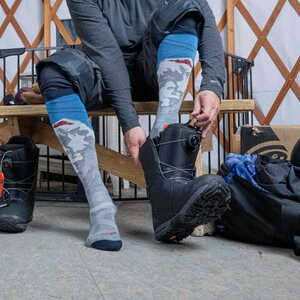 Darn Tough Heady Yeti OTC Midweight with Cushion Merino Mens