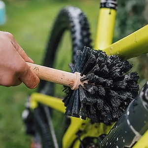 Peaty's Bog Brush