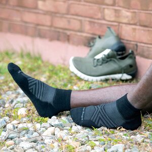 Darn Tough Run 1/4 Sock Ultra Lightweight with Cushion Mens