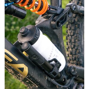 Crankbrothers Multi-tool S.O.S. BC18 Bottle Cage Kit
