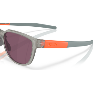 Oakley Actuator, Matt Transparent Grey Ink w/ Prizm Road Black