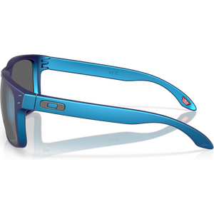 Oakley Holbrook XL, Matte Cyan/Blue Colorshift w/ Prizm Black Polarized