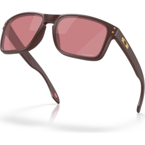 Oakley Holbrook, Matte Grenache w/ Prizm Dark Golf