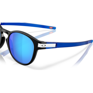 Oakley Latch, Matte Black w/ Prizm Sapphire