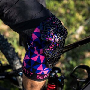 Seryt Flow Line Kneepads