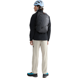 Model wears size M and measures: Hip 96 cm, height 189 cm