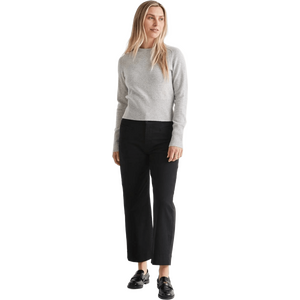 Model is 175 cm (5'9) and wears W27/L28.