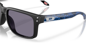 Oakley Holbrook, Matte Black w/ Prizm Grey